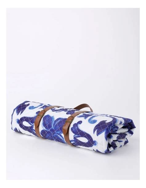myer picnic rug